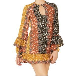 Shyanne Paisley Print Smocked Dress Size Small